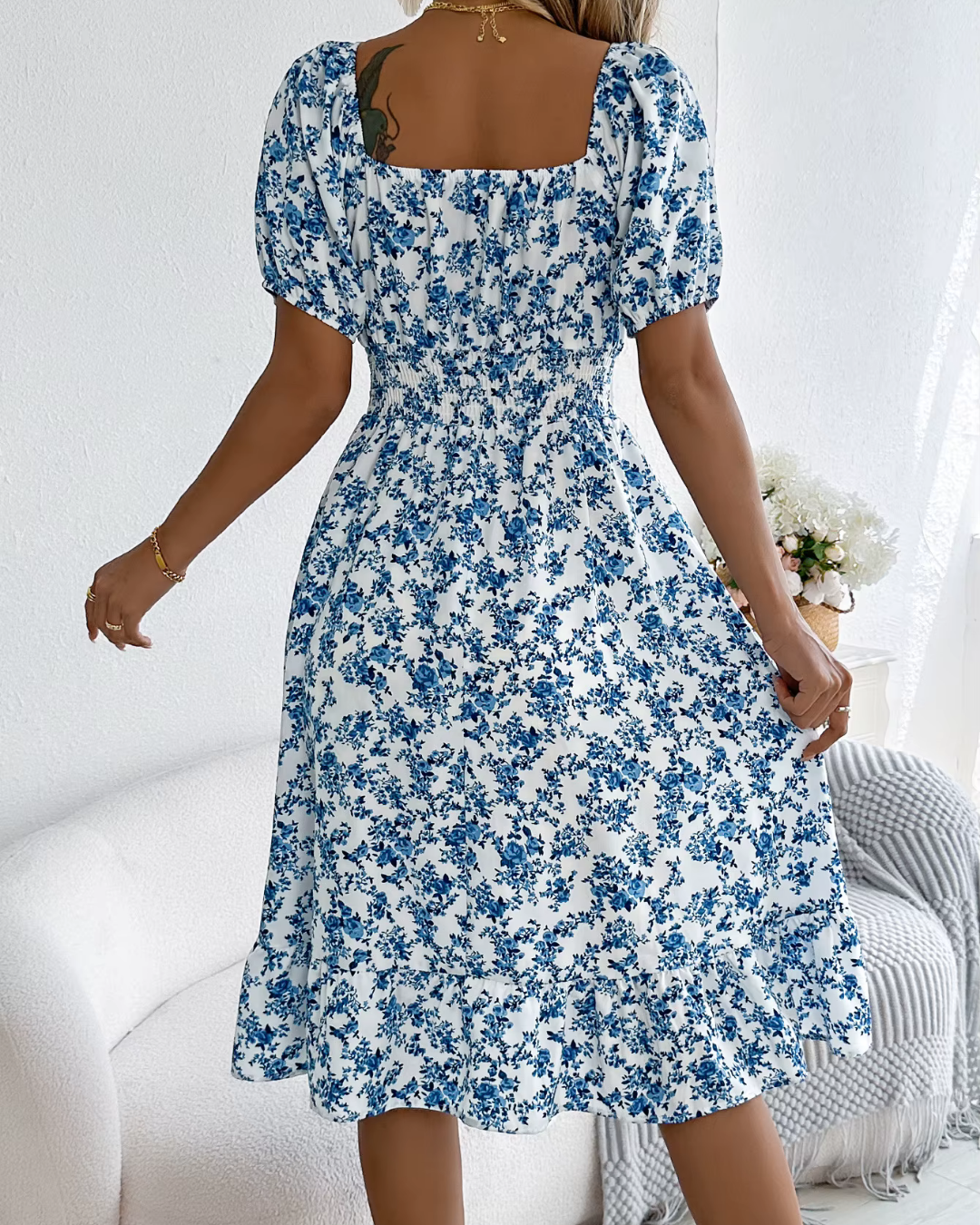 Jayen - Ausladendes Blumenkleid