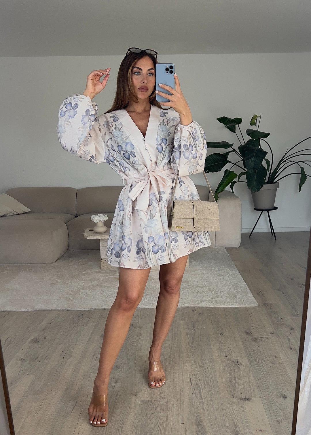 Eliora – Kurzes Blumenkleid mit Puffärmeln und Taillenschleife für Damen