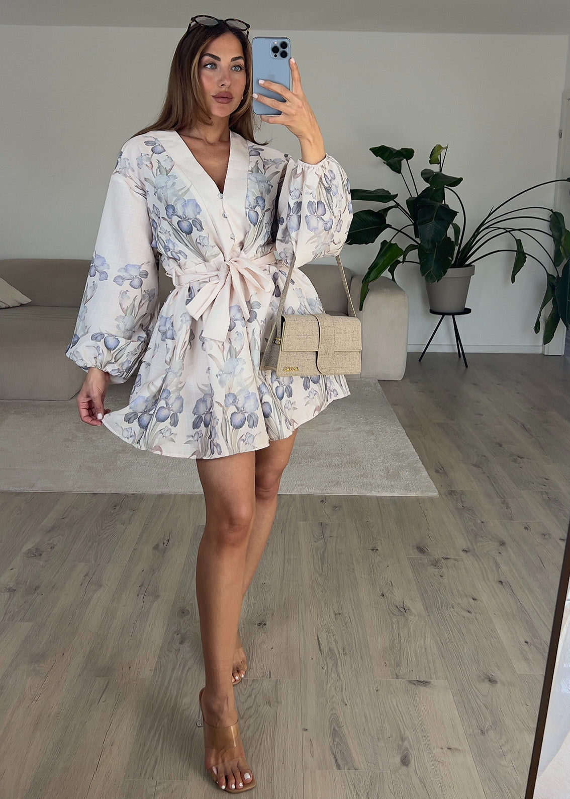 Eliora – Kurzes Blumenkleid mit Puffärmeln und Taillenschleife für Damen