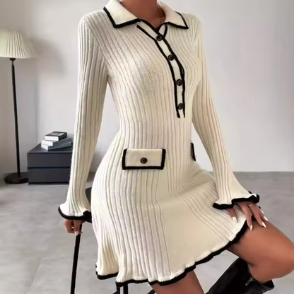 Lane - Strickkleid mit ausgestellten Ärmeln