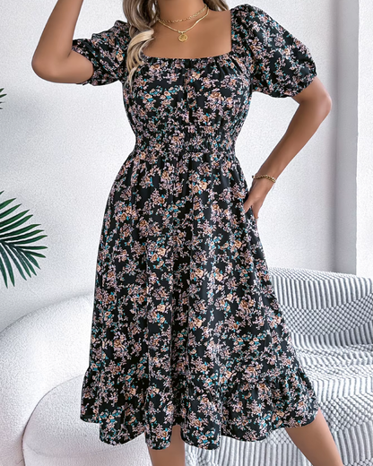 Jayen - Ausladendes Blumenkleid