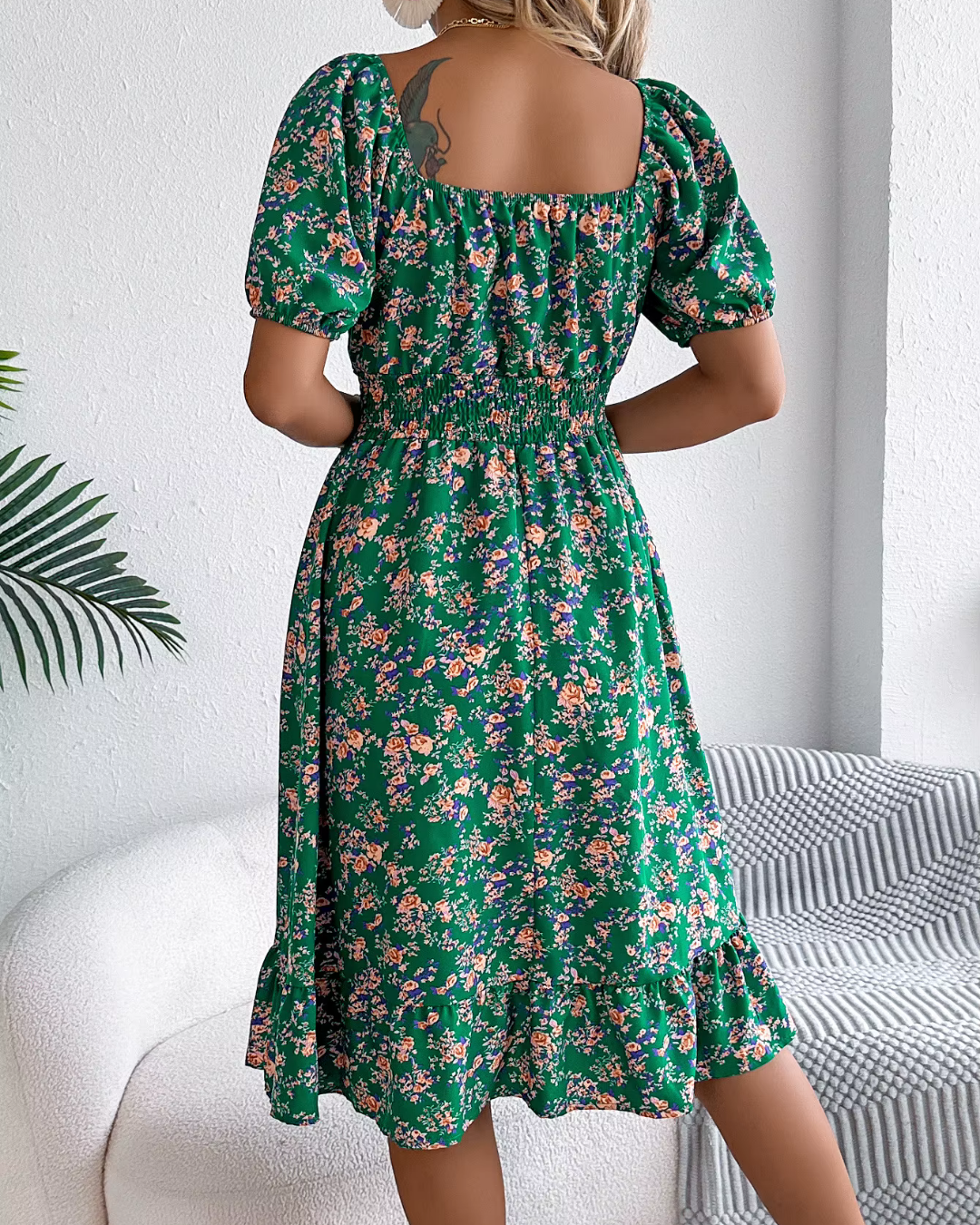 Jayen - Ausladendes Blumenkleid