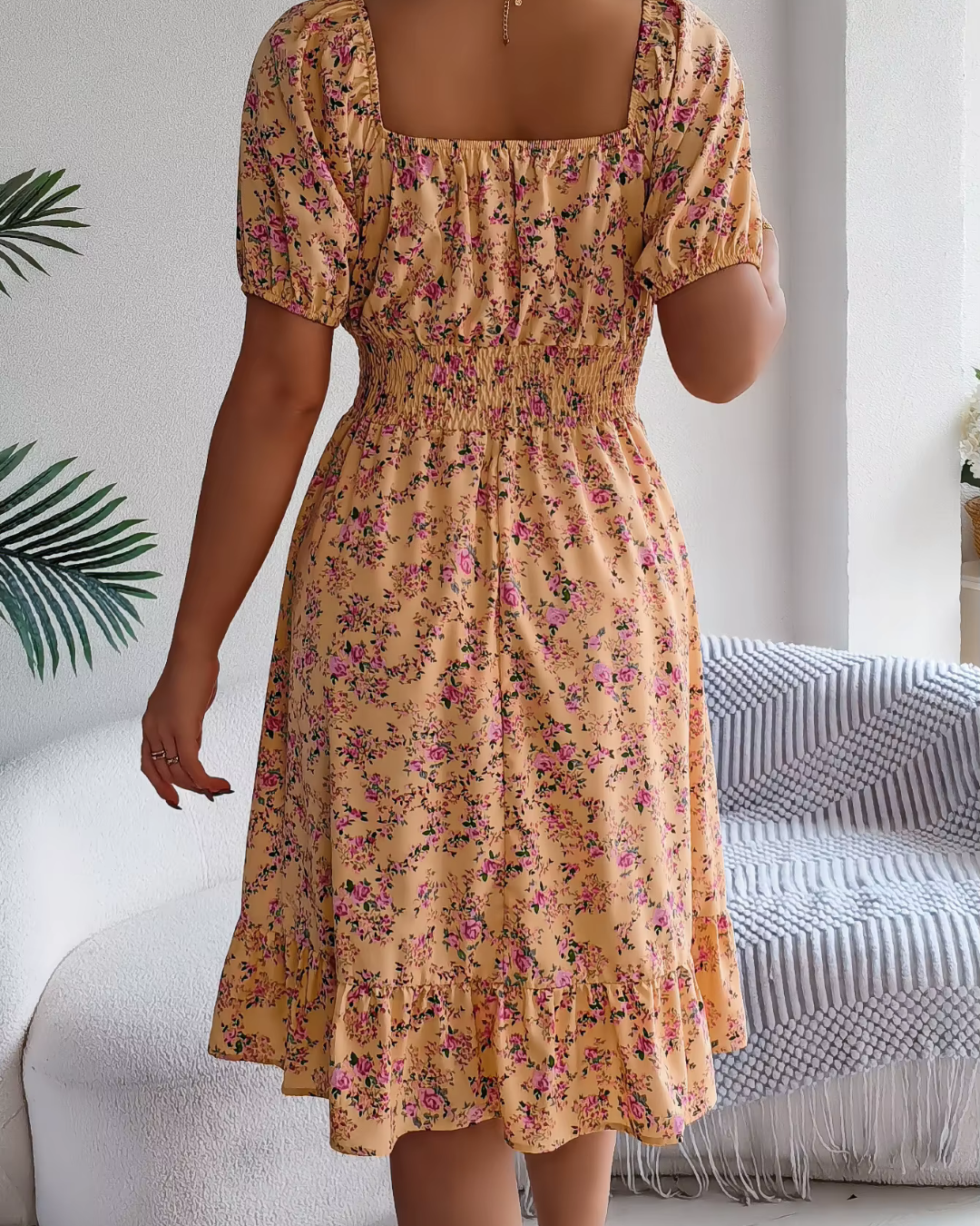 Jayen - Ausladendes Blumenkleid
