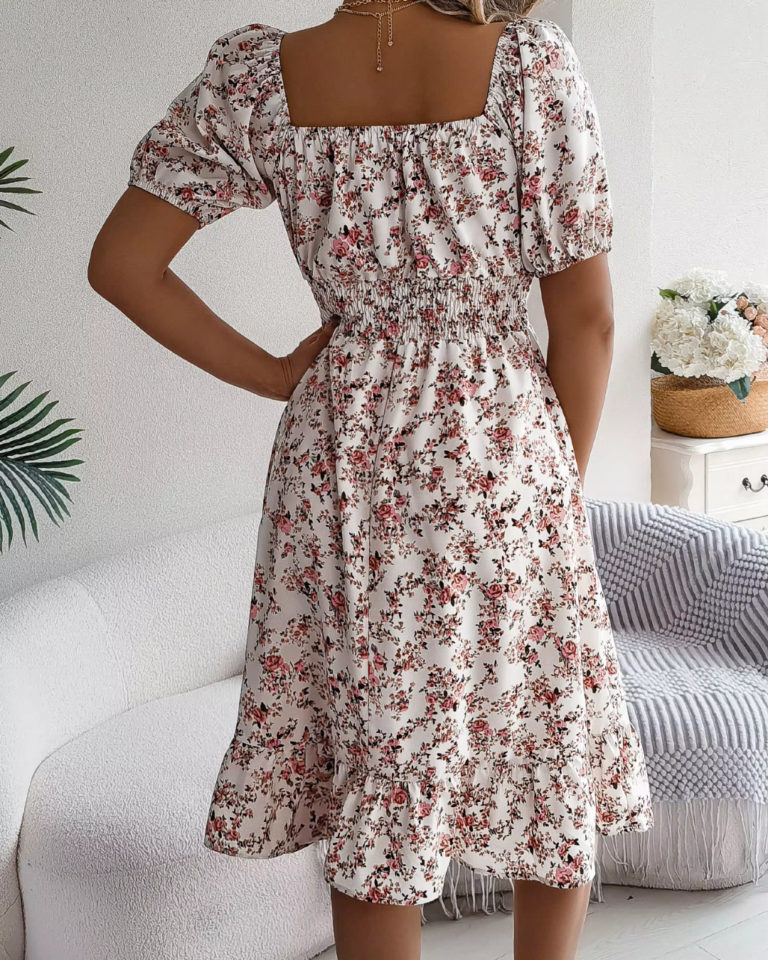 Jayen - Ausladendes Blumenkleid
