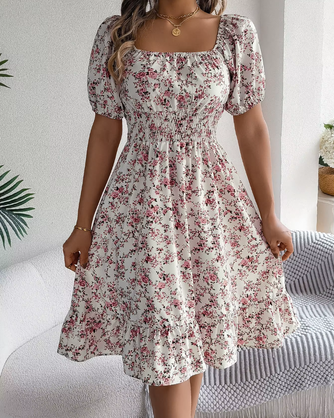 Jayen - Ausladendes Blumenkleid