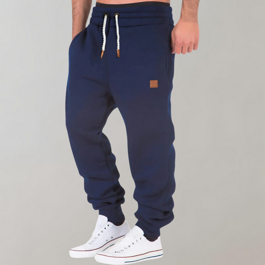Max | Herren Jogginghose - Bequeme Baggy-Sporthose für Freizeit und Fitness-1